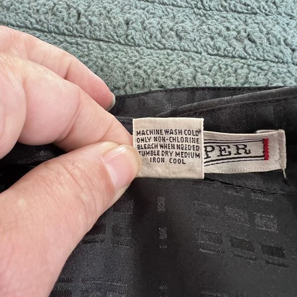 Joan Harper Vintage Black Blouse Size 12  Button Down 1980s - Picture 7 of 7